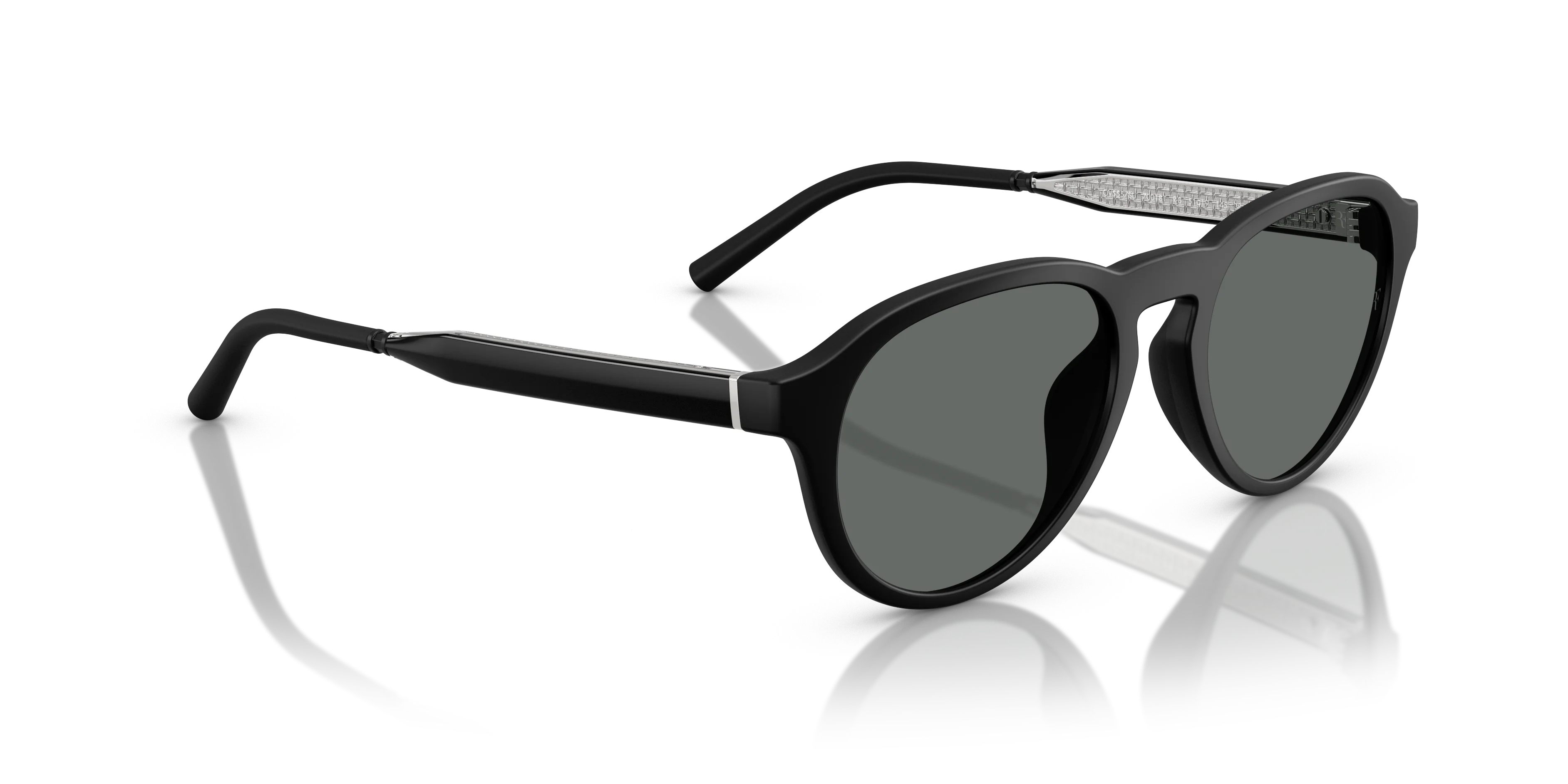 R-8 - Image 3